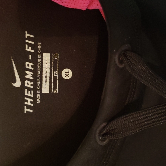 Nike Therma Fit - Picture 3 of 3